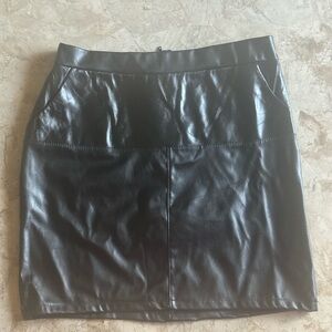 Windsor Black Faux Leather mini Skirt with pockets